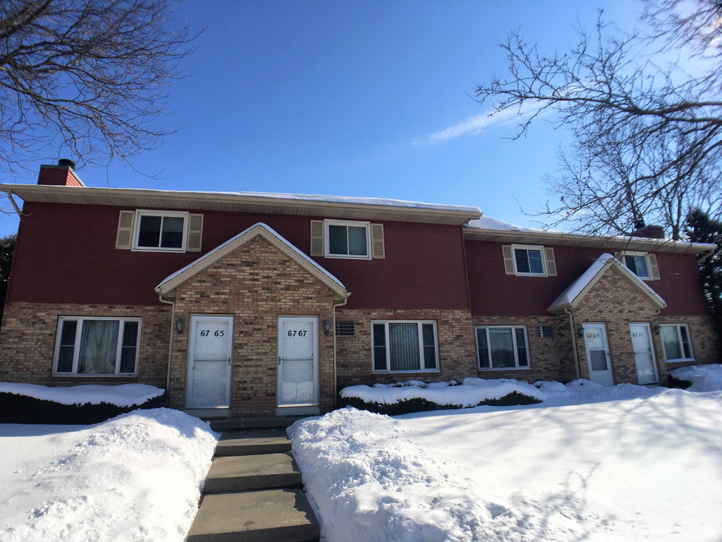 2 bed 1.5 Bath Townhouse - $1,150/month - 6767 Hammersley Road, Madison, WI 53719